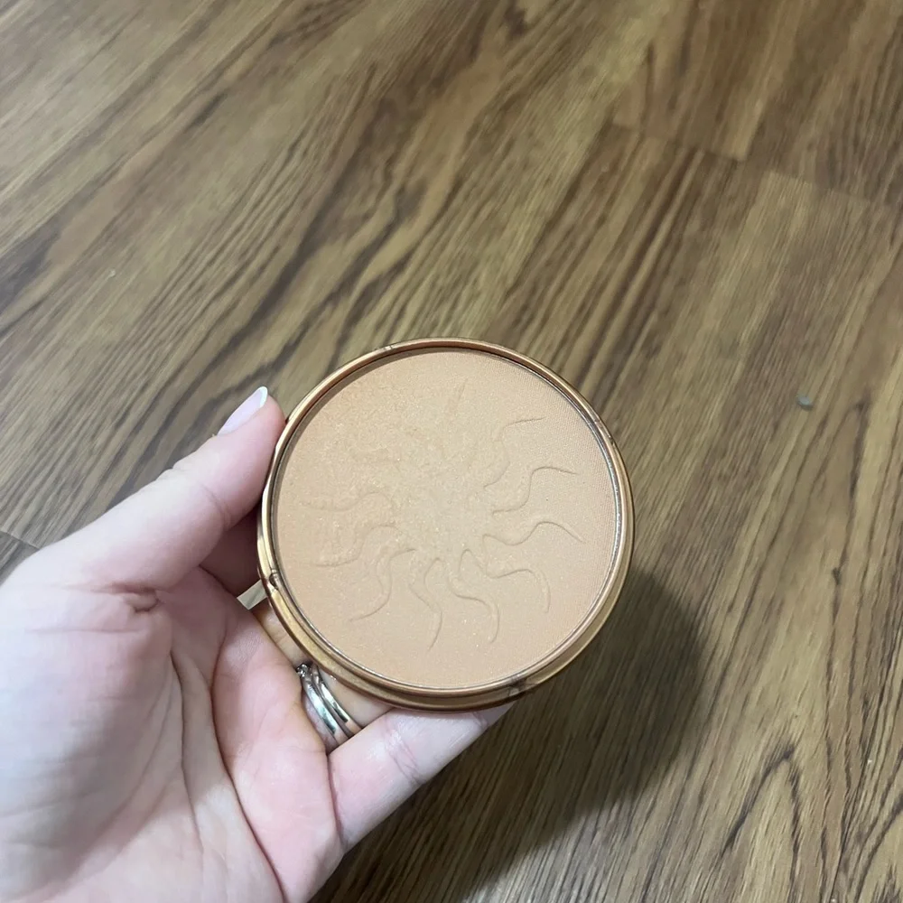 Rimmel London Natural Bronzer Waterproof Bronzing Powder Sun Bronze